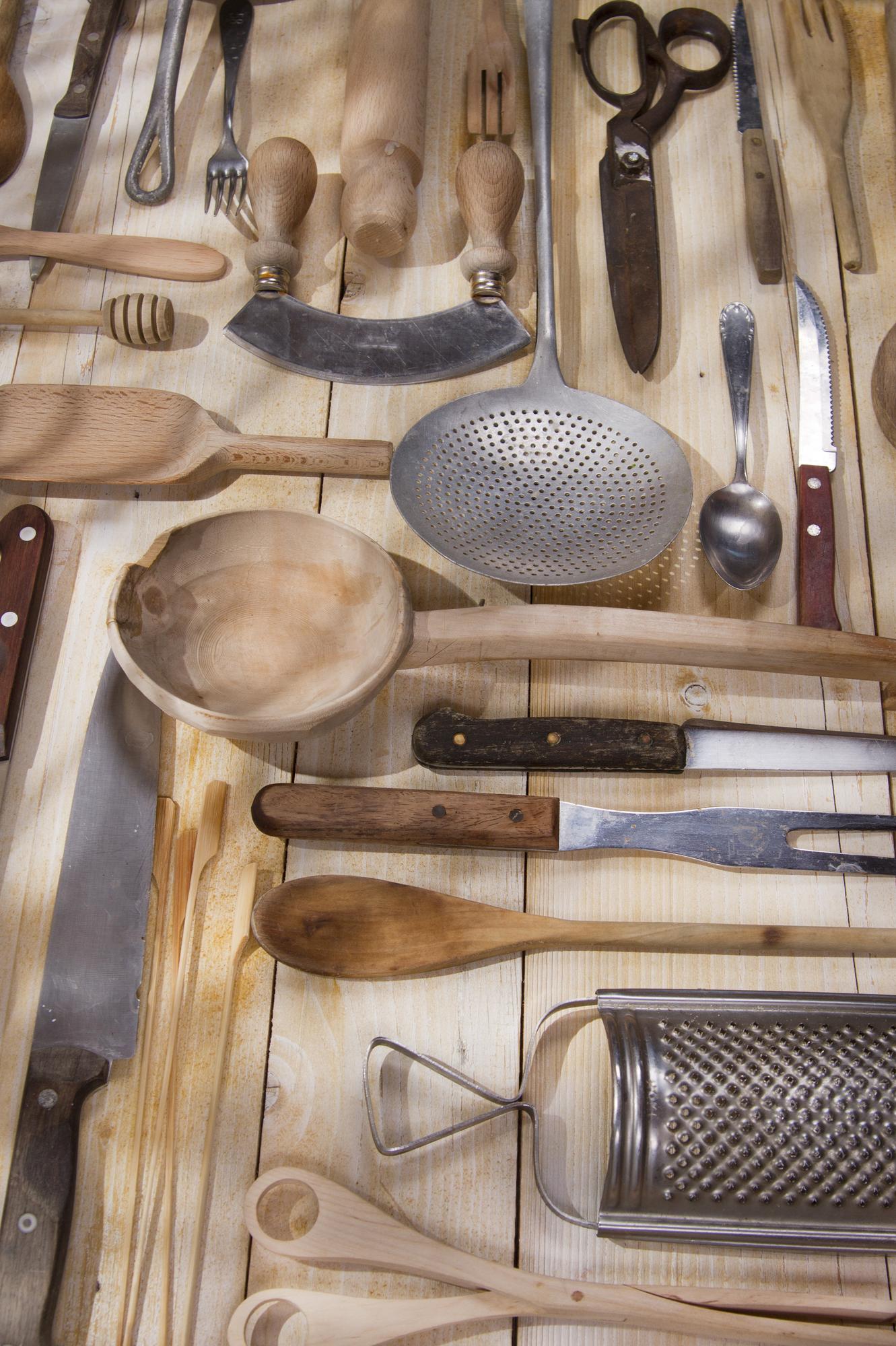 Dettaglio di strumenti da cucina professionali